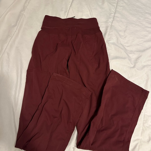 Lululemon studio pants - Picture 2 of 3